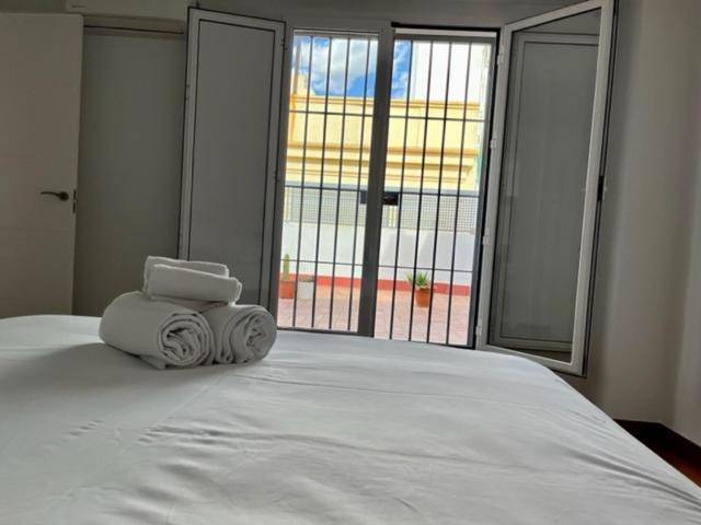 Ti2 Duplex Con Terraza Privada, 120 Metros De La Catedral Apartment Севиля Екстериор снимка