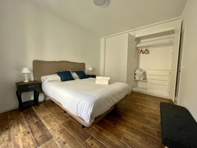 Ti2 Duplex Con Terraza Privada, 120 Metros De La Catedral Apartment Севиля Екстериор снимка